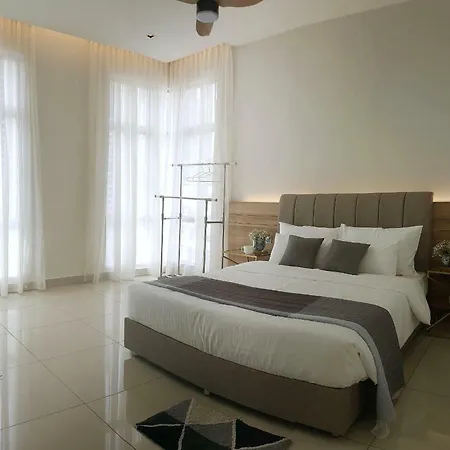 Skyhabitat Johor Bahru Town City Square Exterior photo