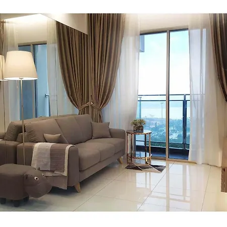 Skyhabitat Johor Bahru Town City Square Exterior photo